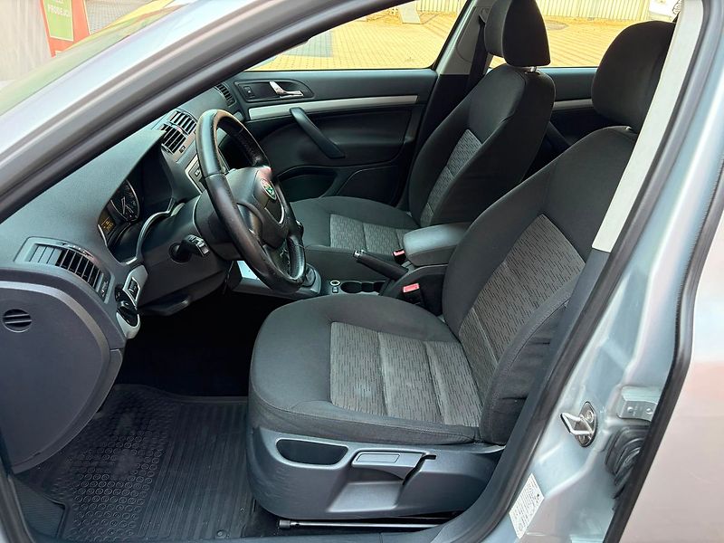 Škoda Octavia 1.6 TDi, ČR - fotka 12 z 20