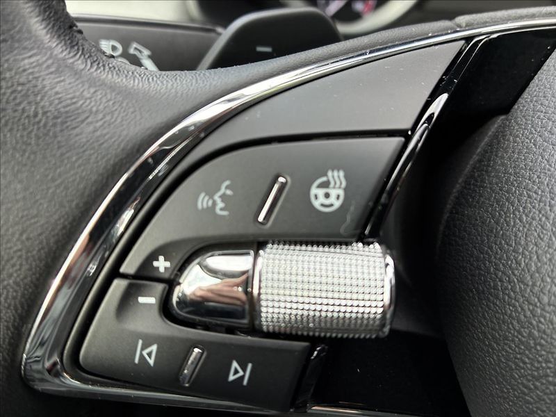 Škoda Kodiaq 2,0 TDI 4X4 147 KW TAŽNÉ PANO - fotka 19 z 36