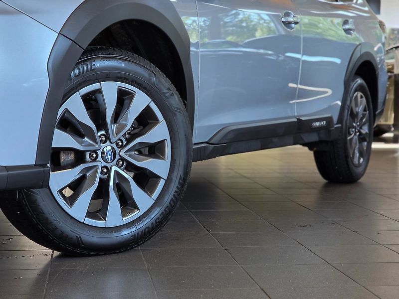 Subaru Outback 2.5i 4WD Active - fotka 4 z 12
