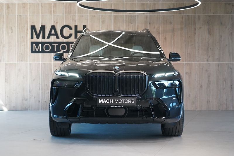 BMW X7 40d xDrive, Nezávislé, Tažné - fotka 3 z 49