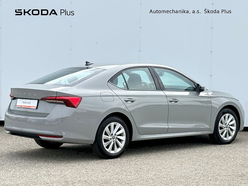 Škoda Octavia (2025) 1.5 TSI / 110 kW / SELECTION - fotka 2 z 30