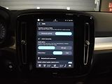 Volvo XC40 2,0 B3 PLUS Dark Bezklíč - náhled 17