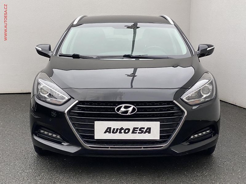 Hyundai i40 (2017) 1.7 CRDi, ČR, AC, park.čidla - fotka 2 z 19