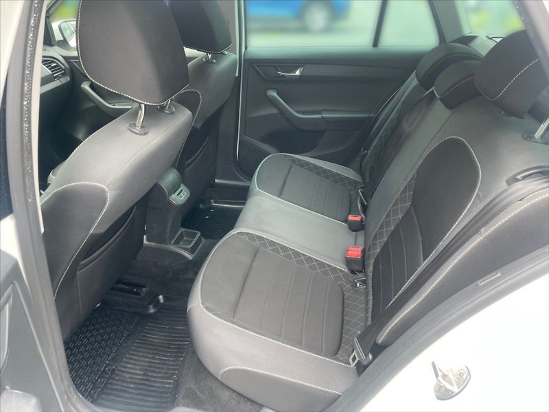 Škoda Fabia 1,0 TSI Ambition/výbava jako S - fotka 8 z 11