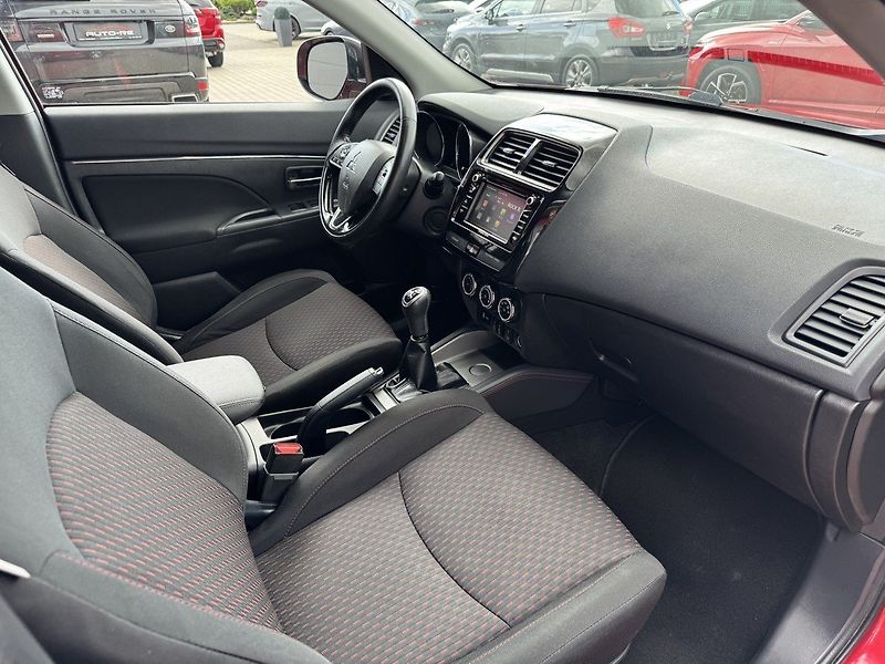 Mitsubishi ASX (2018) 1.6i Mivec Xenony Webasto - fotka 14 z 48