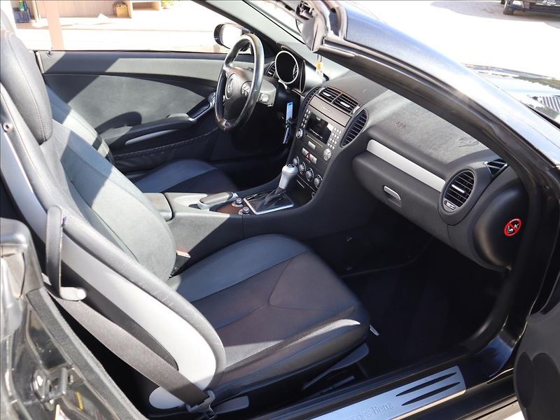 Mercedes-Benz SLK 2,8   280 Xenony Kůže - fotka 9 z 21