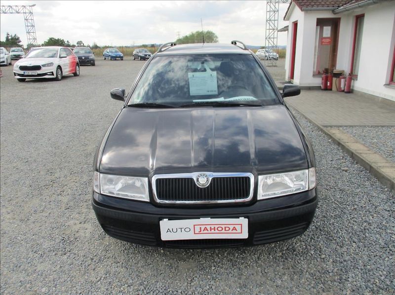 Škoda Octavia 1,6 MPI, digi klima, 1.maj, - fotka 2 z 18