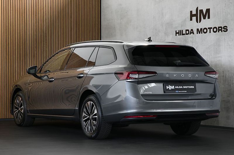 Škoda Superb 2.0 TDI 110kW DSG Matrix Tažné - fotka 2 z 31