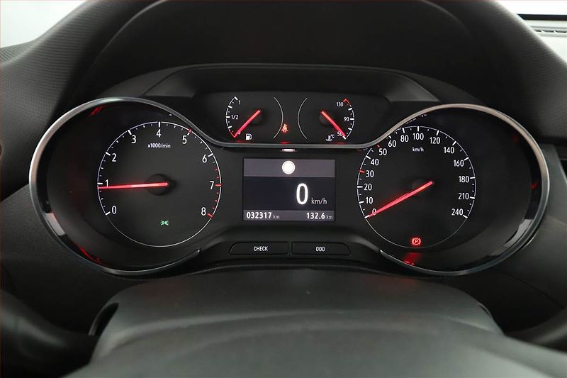 Opel Crossland X (2023) Elegance 1.2 Turbo, Kůže, Navi - fotka 8 z 15