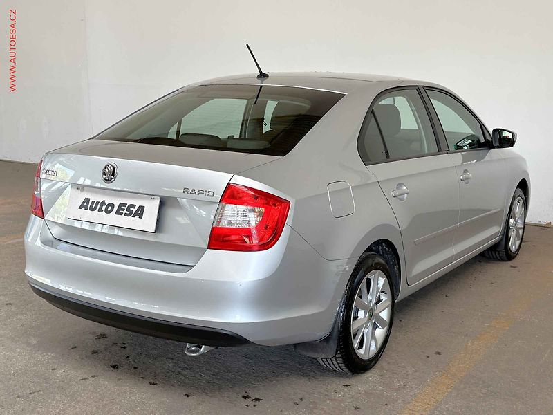 Škoda Rapid (2016) 1.6 TDi, ČR, Ambition, AC - fotka 4 z 13