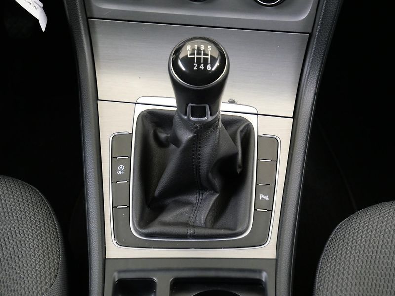 Volkswagen Golf - fotka 20 z 23