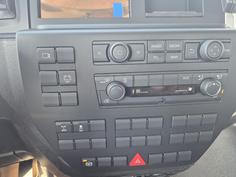 MAN TGL 12.190 + NOSIČ KONTEJNERU 8T  - fotka 14 z 28