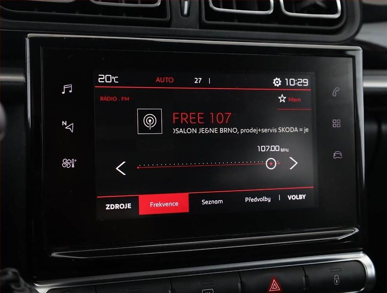 Citroën C3 (2018) 1.2 PureTech, ČR,1.maj - fotka 12 z 16
