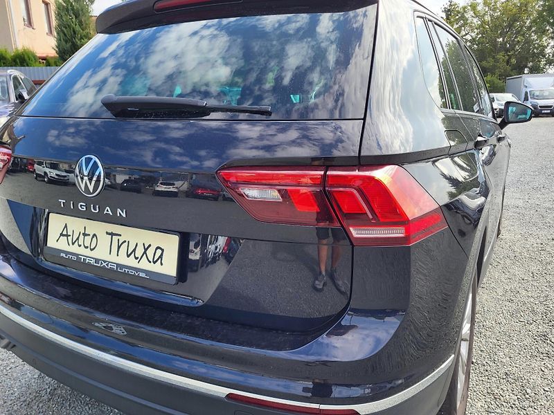 Volkswagen Tiguan 2.0 TDi 90kW LIFE - fotka 41 z 44