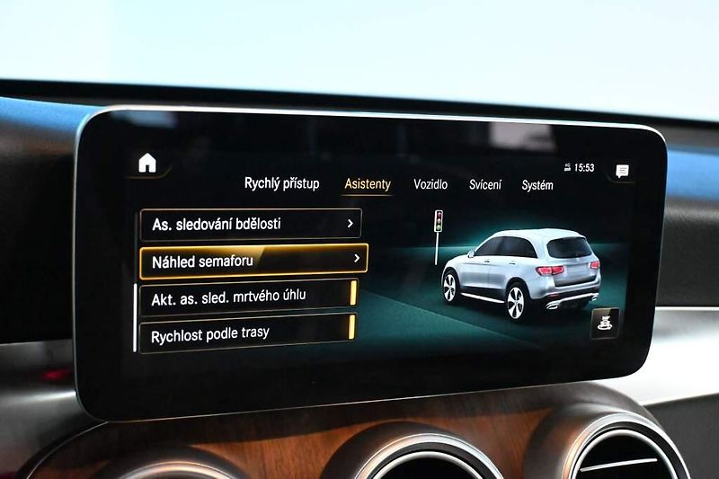 Mercedes-Benz GLC (2021) 2.0 300 E 4MATIC 9G-TRONIC LED - fotka 20 z 47