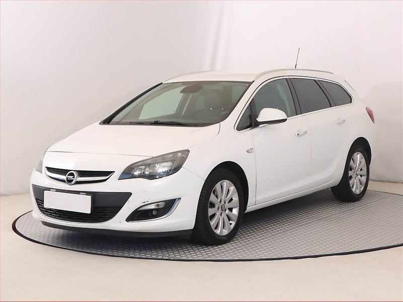 Opel Astra (2013) 1.7 CDTI, Serv.kniha, Tempomat - fotka 2 z 16