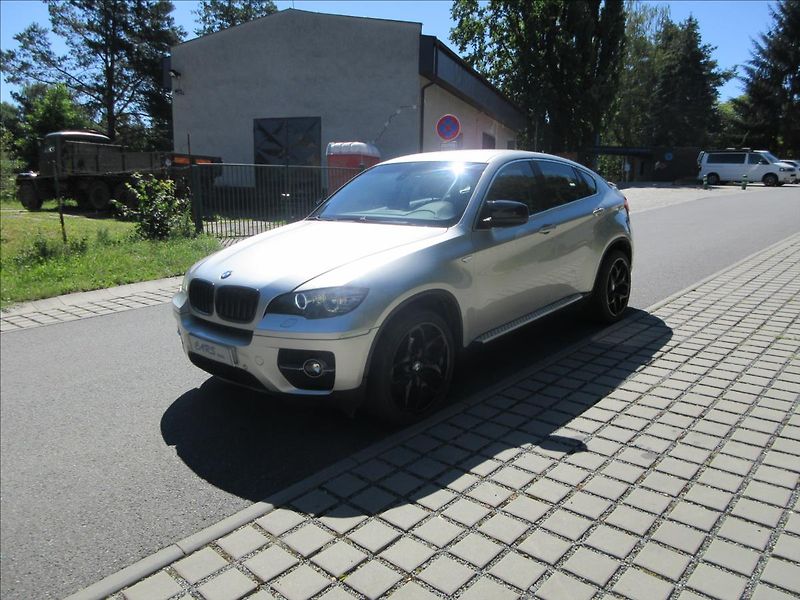 BMW X6 3,0 xDrive35D, 210Kw, Nové v Č - fotka 4 z 28