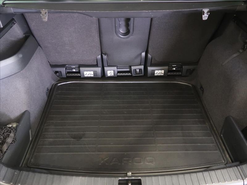Škoda Karoq 1,5 TSI STYLE 1. majitel TOP - fotka 8 z 40