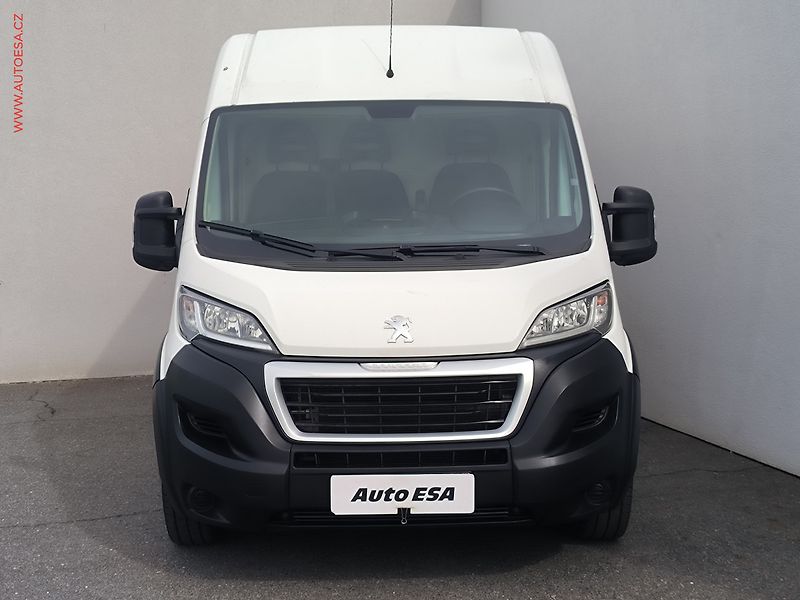 Peugeot Boxer (2018) 2.0HDi L4H2, ČR, 120kW, AC - fotka 2 z 22