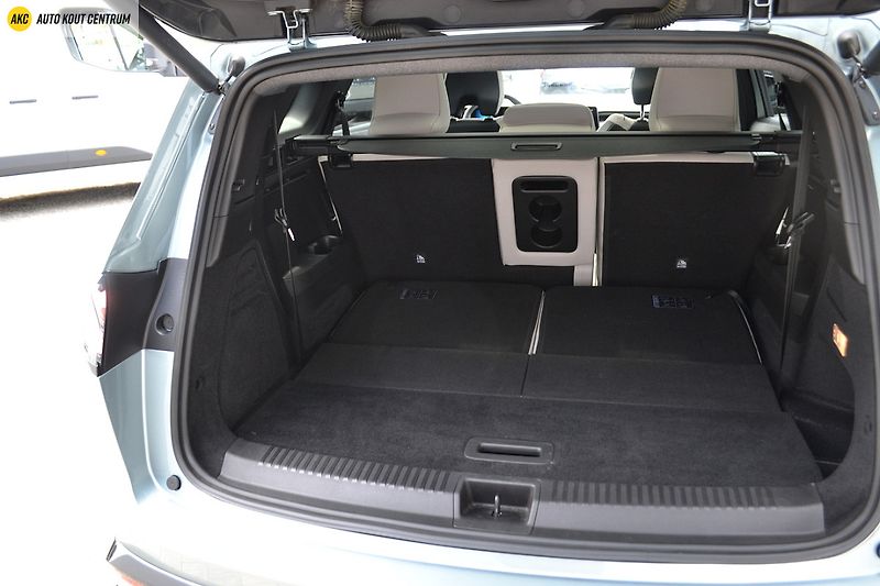 Renault Espace ICONIC E-TECH FULL HYBRID 200k - fotka 27 z 79