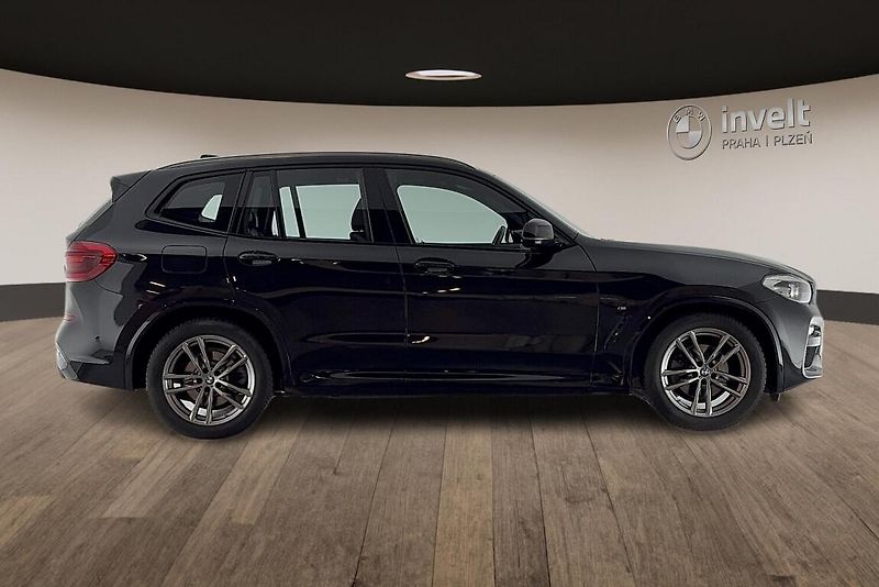 BMW X3 2.0i - fotka 2 z 26