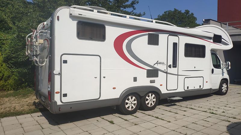 Bürstner Argos (2013) - fotka 2 z 46