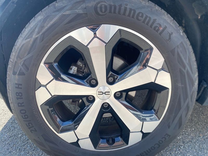 Dacia Duster (2025) Journey TCe 130 - fotka 7 z 21