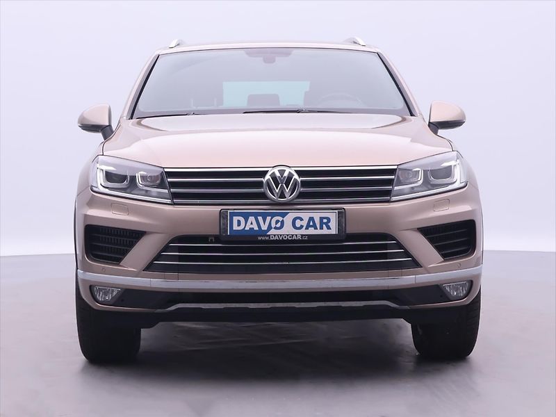 Volkswagen Touareg 3,0 TDI 193kW CZ Masaj DPH - fotka 2 z 36