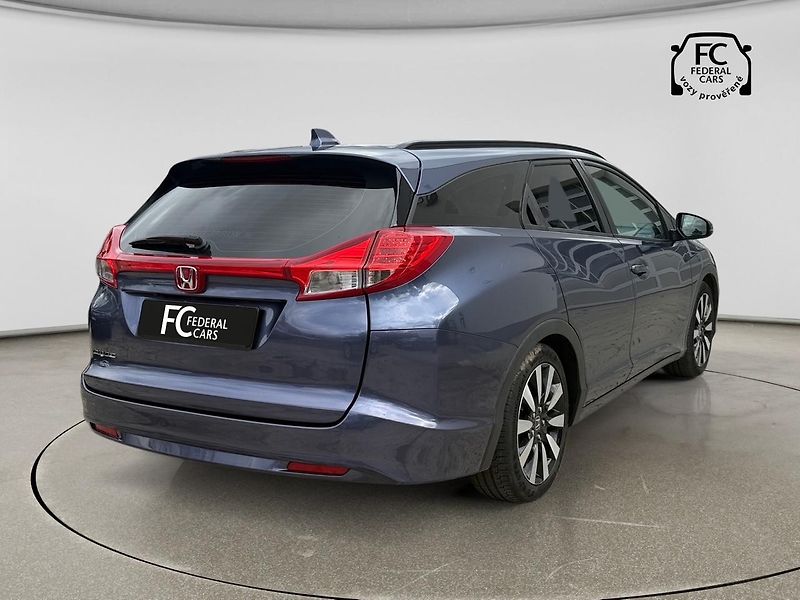 Honda Civic 1.6 i-DTEC Sport Tourer - fotka 5 z 19