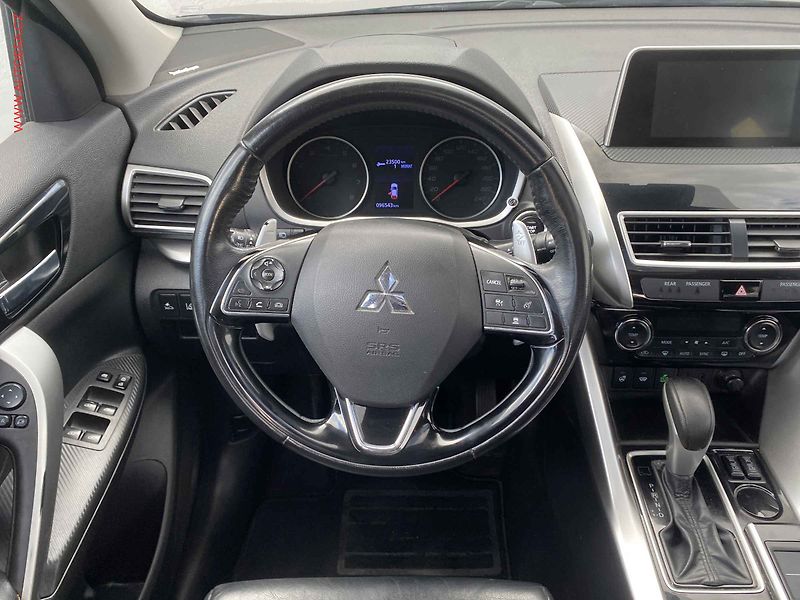 Mitsubishi Eclipse Cross (2020) 1.5T-MiVEC, Instyle, AT - fotka 11 z 18
