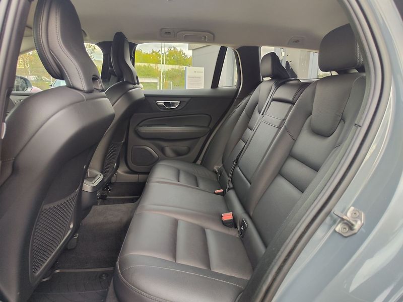Volvo V60 B4 2.0/145kW 1.majitel 4x4 - fotka 13 z 36