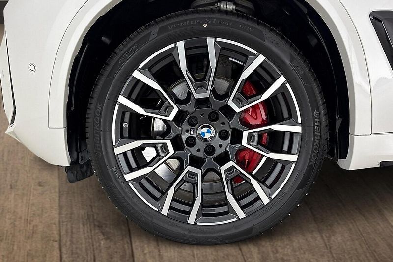 BMW X5 xDrive40i - fotka 29 z 29