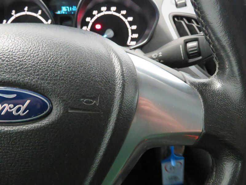 Ford B-MAX - fotka 17 z 22