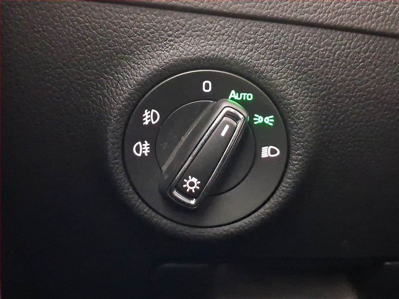 Škoda Superb (2020) 2.0 TDI, Automat, ČR,1.maj - fotka 26 z 32