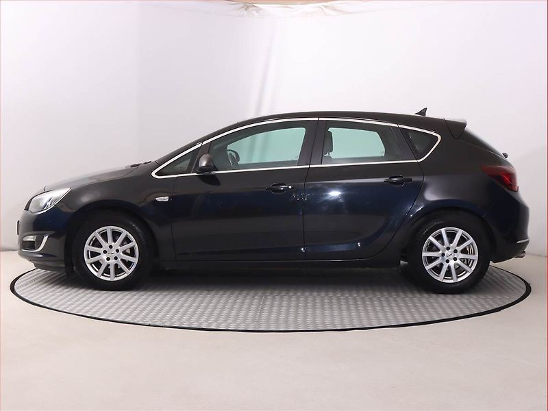 Opel Astra (2015) 1.4 T, Serv.kniha, Tempomat - fotka 3 z 18