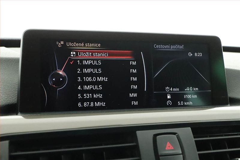 BMW Řada 3 (2014) Modern Line 320d xDrive GT - fotka 9 z 21