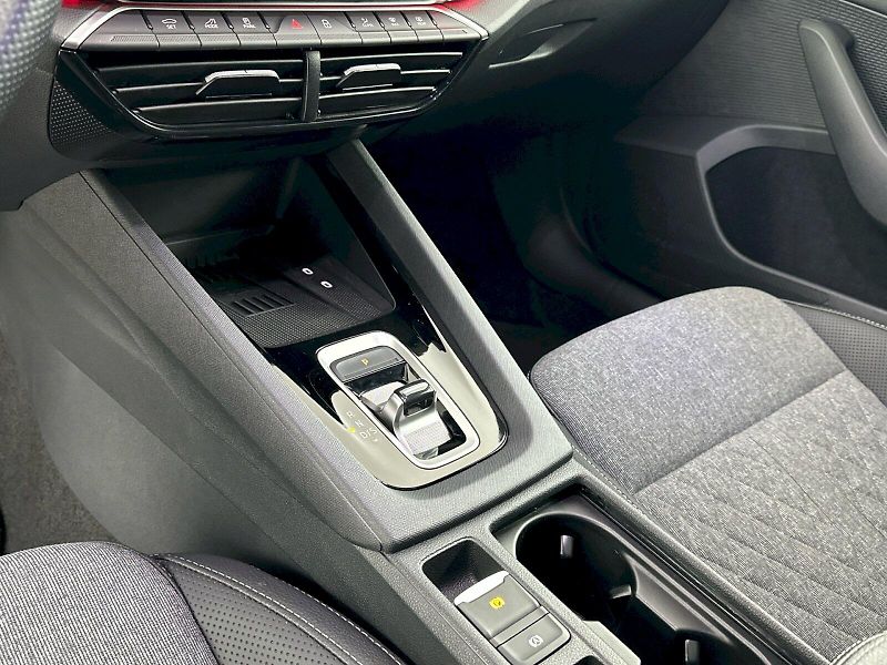 Škoda Octavia (2025) Combi DSG 2.0TSI 150kW 4x4 Spo - fotka 25 z 36
