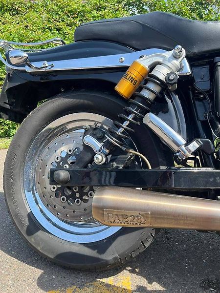 Harley-Davidson FXDWGI Dyna Wide Glide (2005) - fotka 10 z 17