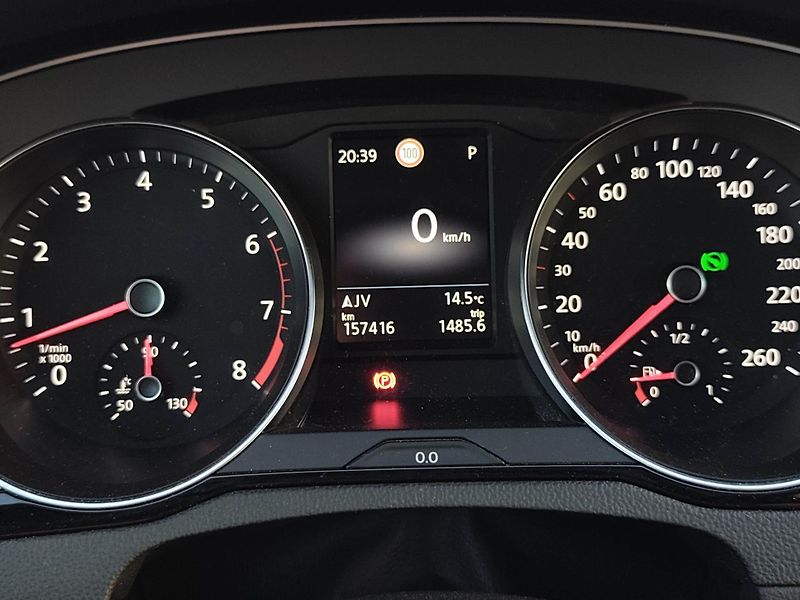 Volkswagen Passat (2021) 1.5tsi 110kw DSG, ČR, 1.maj. - fotka 17 z 24