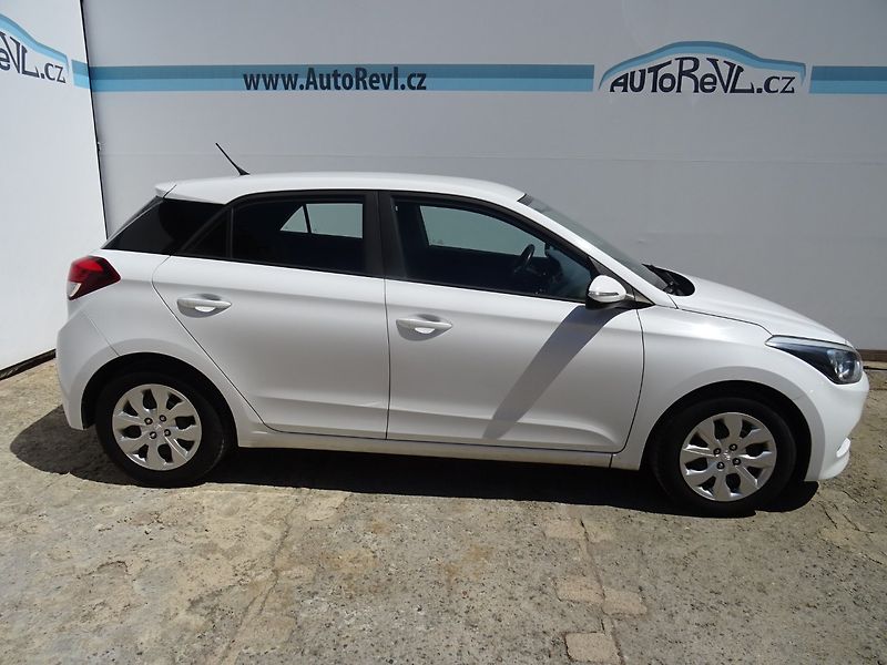 Hyundai i20 (2016) 1.2i,1majČR,klima - fotka 5 z 19