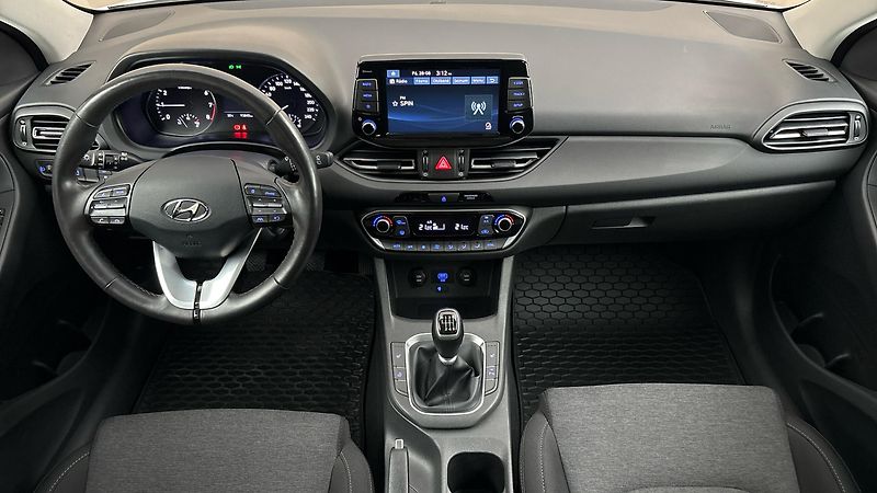 Hyundai i30 1.0 T-GDI Smart Kombi - fotka 8 z 23