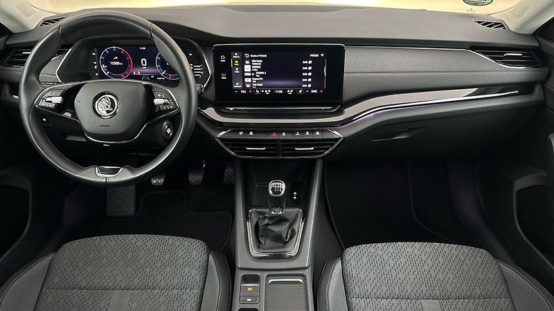 Škoda Octavia 2.0 TDI Style - fotka 8 z 26