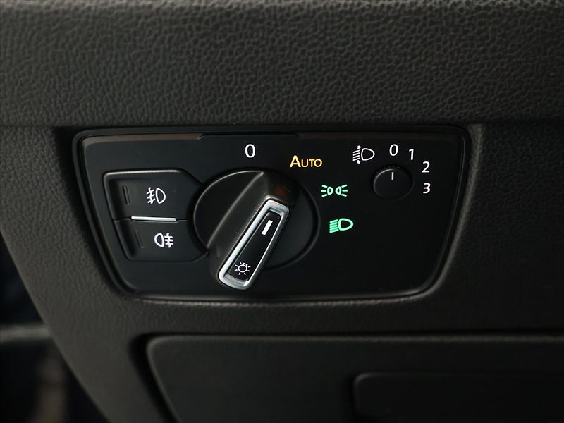 Volkswagen Passat 2.0 TDI 110kW Comfortline - fotka 14 z 29