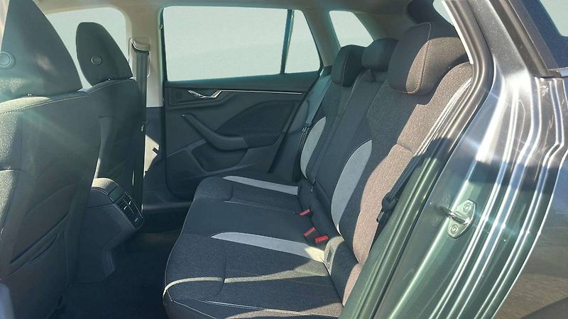 Škoda Kamiq Top Selection 1,0TSI 85kW DSG/ - fotka 7 z 25