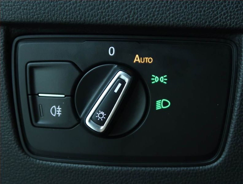 Volkswagen Passat (2017) Highline 1.4 GTE, Automat - fotka 19 z 24