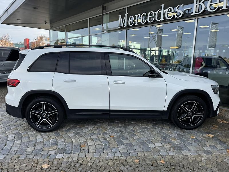 Mercedes-Benz GLB 200d 4MATIC AMG paket - fotka 25 z 33