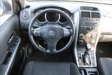 Suzuki Grand Vitara 2,0 i + LPG  LPG,4 x 4,TAŽNÉ - náhled 12