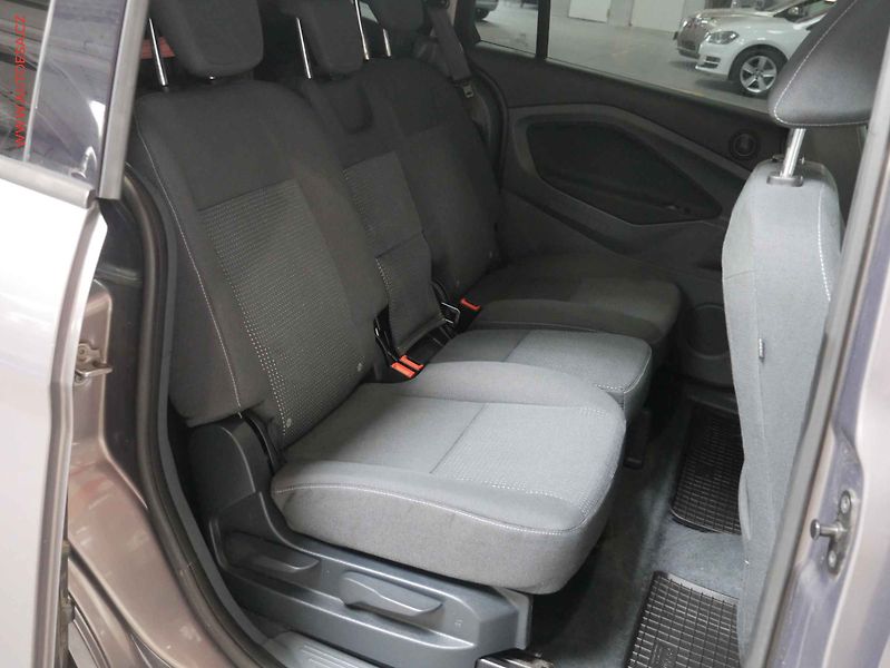 Ford Grand C-MAX (2011) 1.6 CDTi - fotka 10 z 19