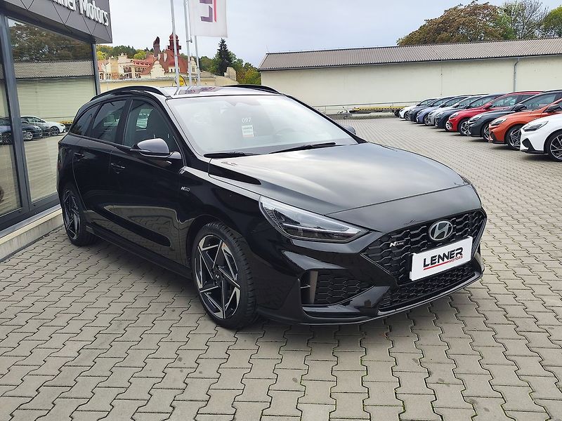 Hyundai i30 1.5 T-GDI/103kW N-Line DCT - fotka 3 z 34