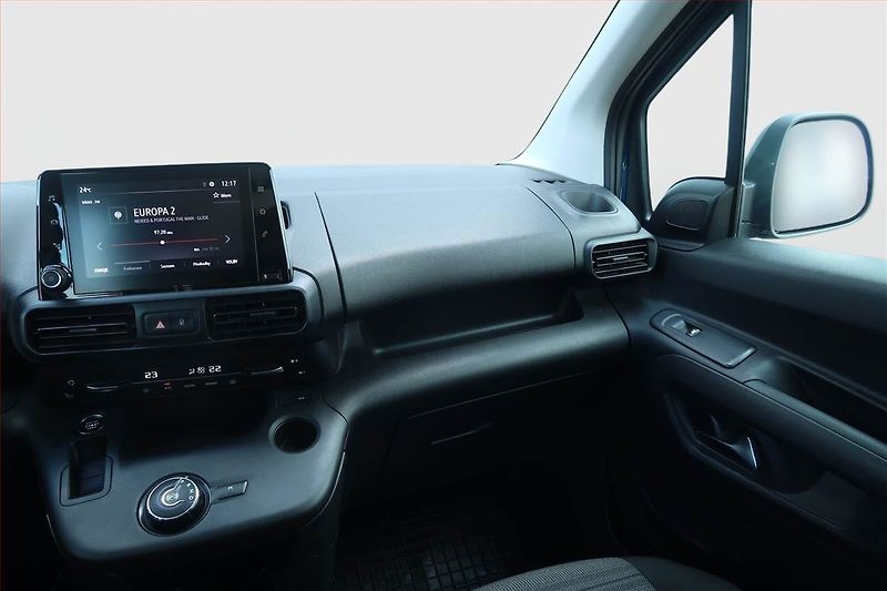 Opel Combo (2021) Edition 1.2 Turbo, 5Míst - fotka 8 z 24